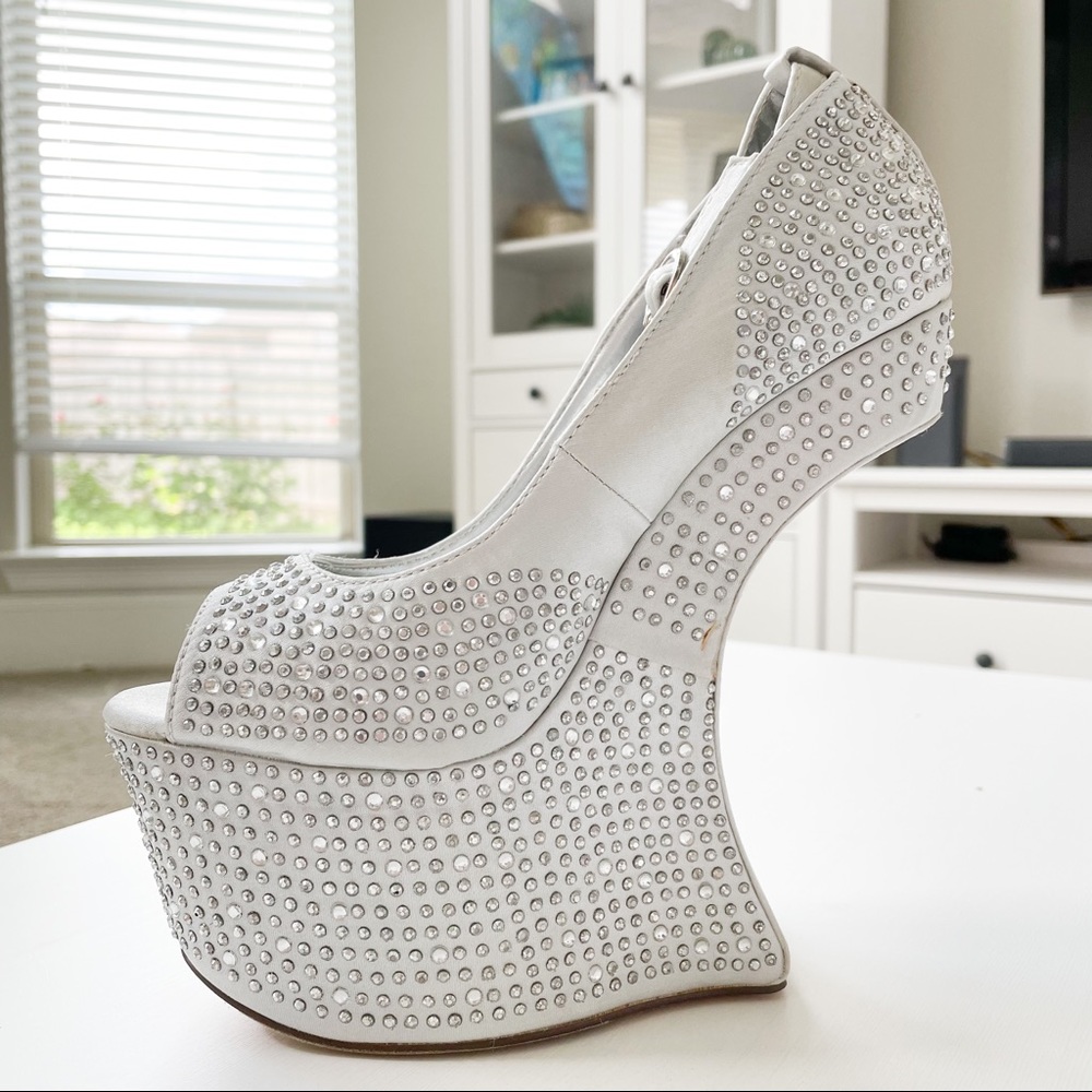 Mona Mia Silver Rhinestones Heels - Picture 3 of 10